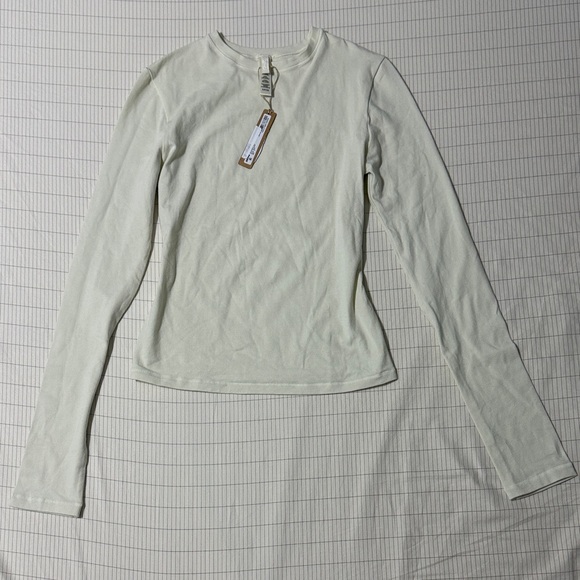 SKIMS Tops - SKIMS Long Sleeve Top